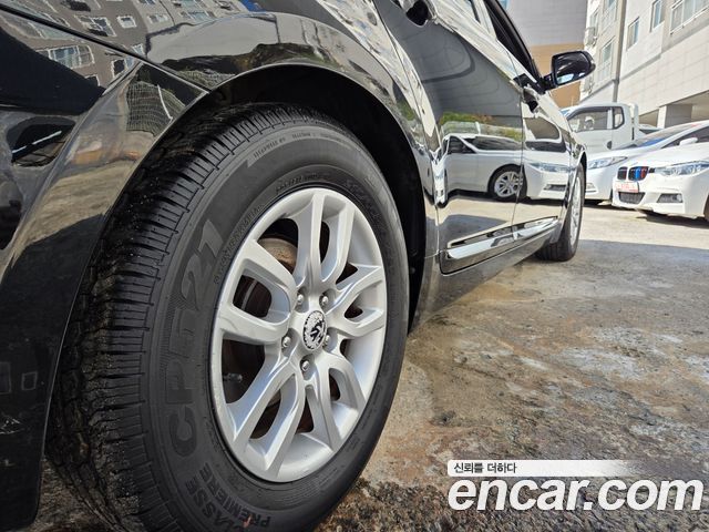 Kia K7 2011 — photo 15
