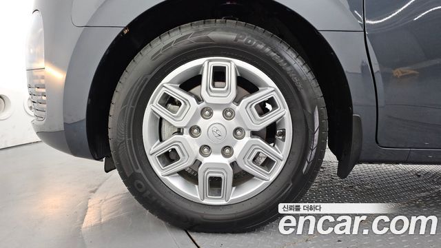 Hyundai Staria 2023 — photo 5