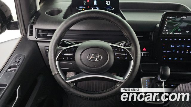 Hyundai Staria 2023 — photo 12