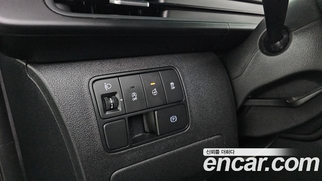Hyundai Staria 2023 — photo 17