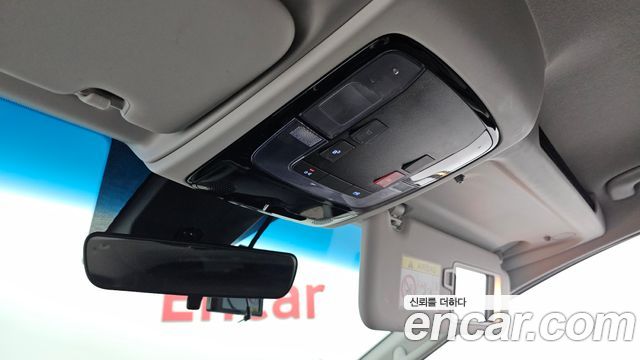 Hyundai Staria 2023 — photo 19