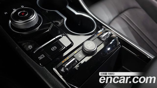 Kia K5 2023 — photo 21