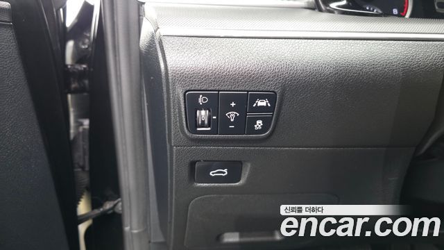 Kia K5 2023 — photo 24