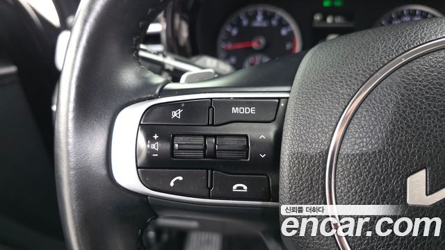 Kia K5 2023 — photo 30