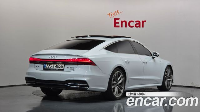 Audi A7 2020 — photo 2