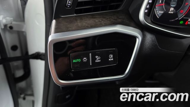 Audi A7 2020 — photo 25