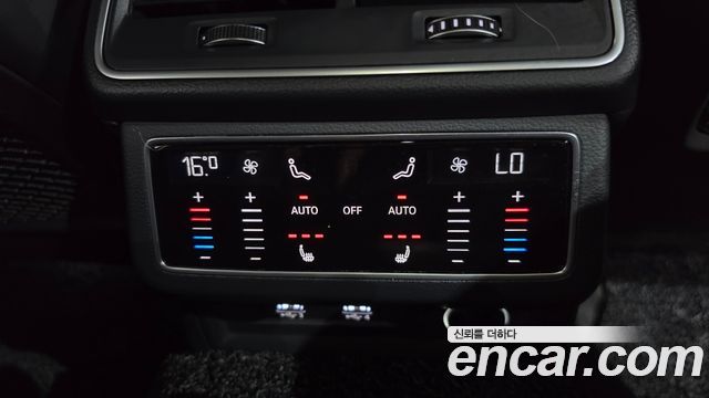 Audi A7 2020 — photo 32