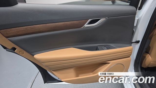 Genesis G80 2021 — photo 15