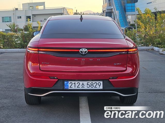 Toyota Crown 2025 — photo 4