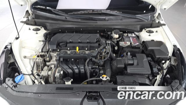 Hyundai AVANTE 2021 — photo 6