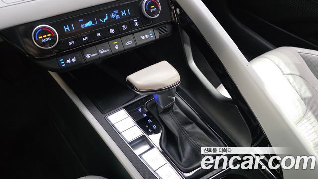 Hyundai AVANTE 2021 — photo 9