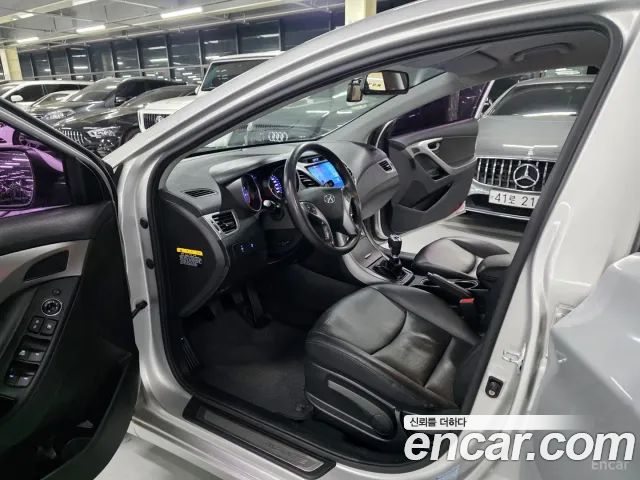 Hyundai AVANTE 2014 — photo 7