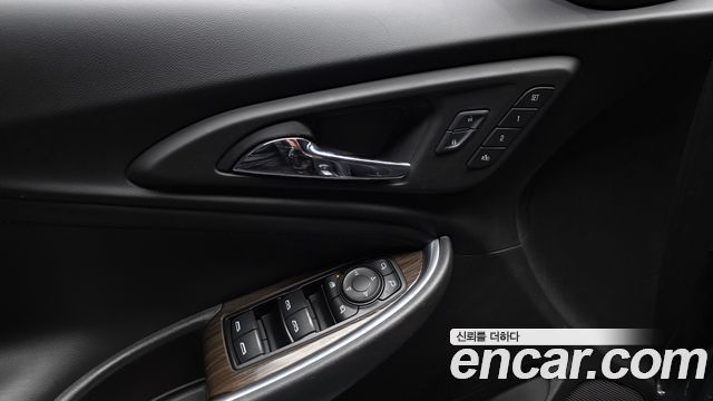 Chevrolet Korea Malibu 2017 — photo 20