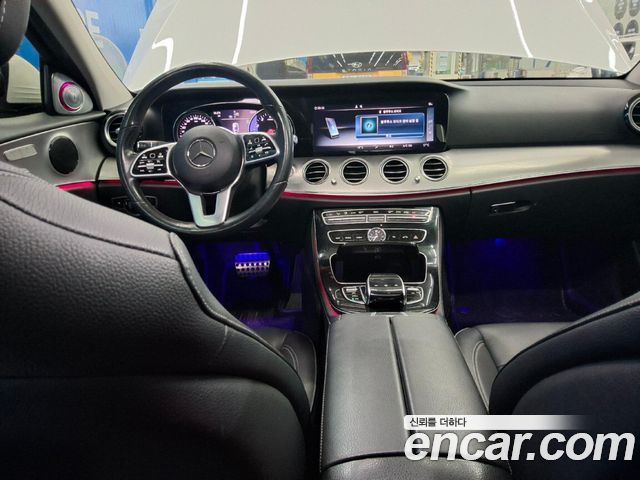 Mercedes-Benz E-Class 2019 — photo 9