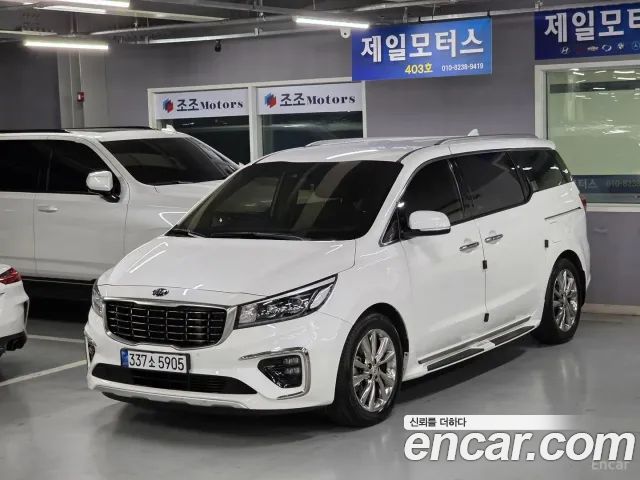 Kia Canival 2020 — photo 1