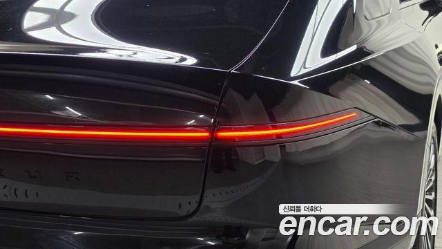 Hyundai Grandeur 2025 — photo 9
