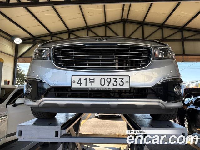 Kia Canival 2016 — photo 1