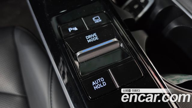 Hyundai Sonata 2023 — photo 25