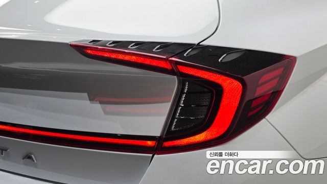 Hyundai Sonata 2023 — photo 9