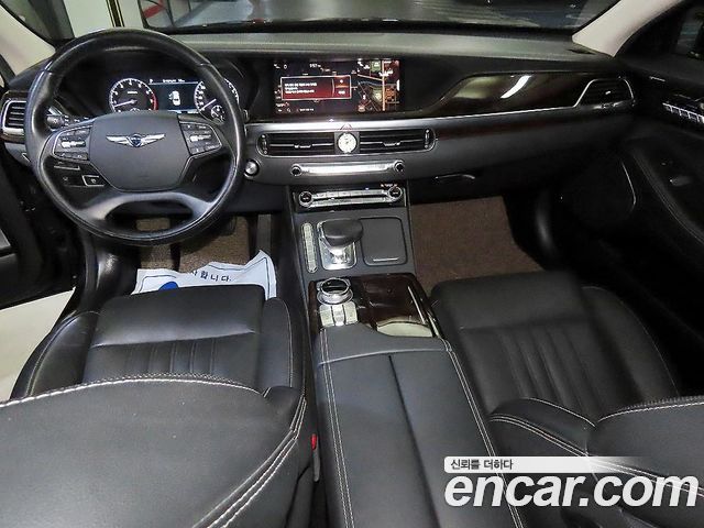 Genesis G90 2019 — photo 10