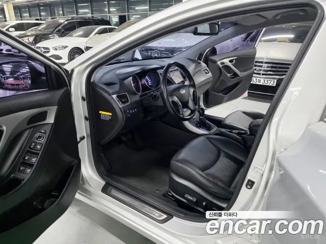 Hyundai AVANTE 2016 — photo 7