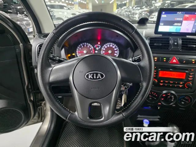 Kia morning 2011 — photo 8