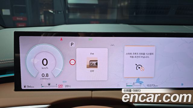 Genesis GV70 2025 — photo 11