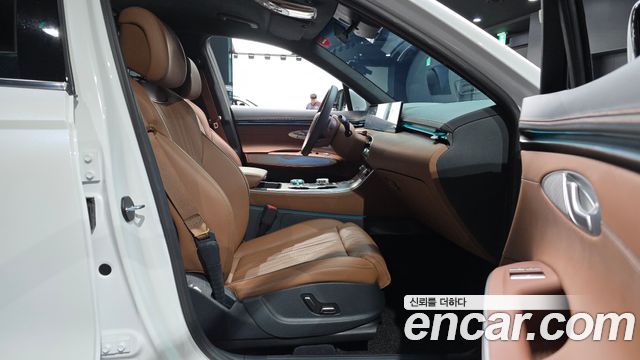Genesis GV70 2025 — photo 16