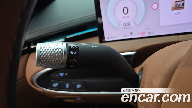 Genesis GV70 2025 — photo 33
