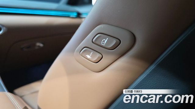 Genesis GV70 2025 — photo 34