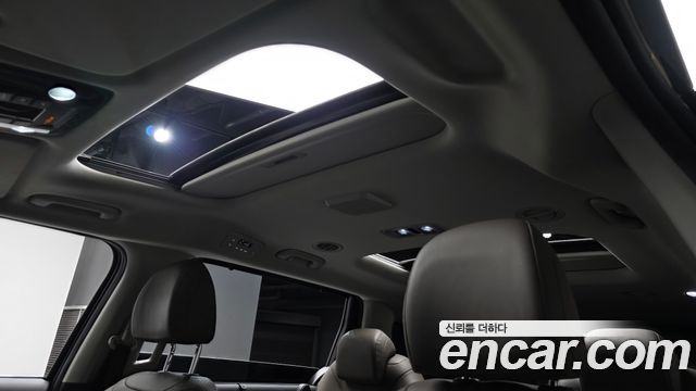 Kia Canival 2025 — photo 22