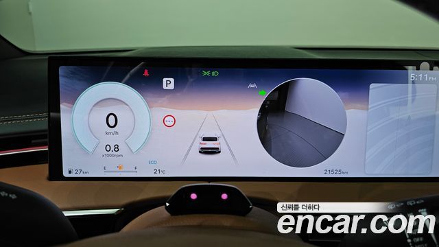 Genesis GV70 2025 — photo 11