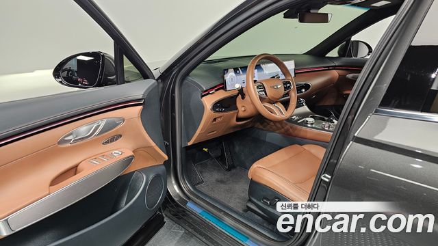 Genesis GV70 2025 — photo 13