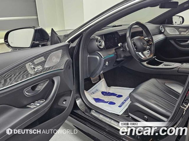 Mercedes-Benz CLS-Class 2023 — photo 11