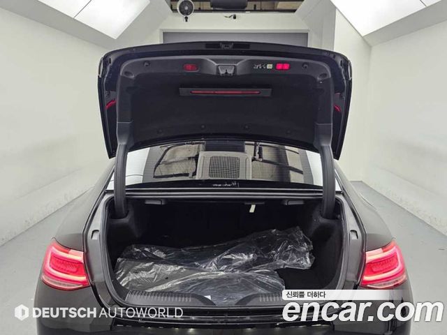 Mercedes-Benz CLS-Class 2023 — photo 19