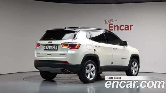 Jeep Compass 2018 — photo 2