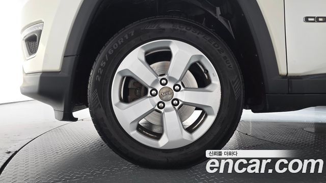 Jeep Compass 2018 — photo 5