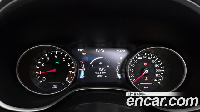 Jeep Compass 2018 — photo 11