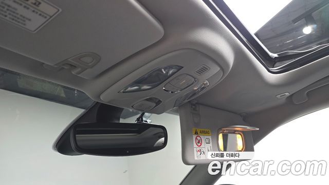 Jeep Compass 2018 — photo 28
