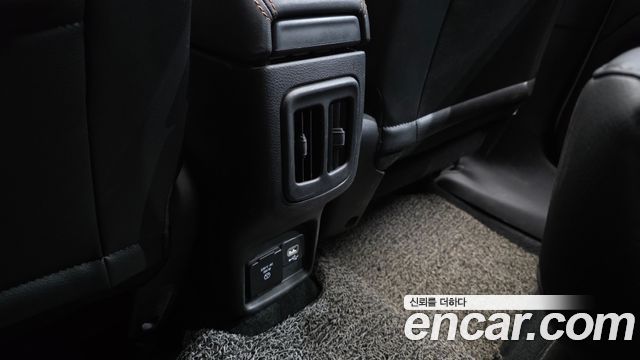 Jeep Compass 2018 — photo 31