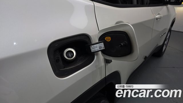 Jeep Compass 2018 — photo 33