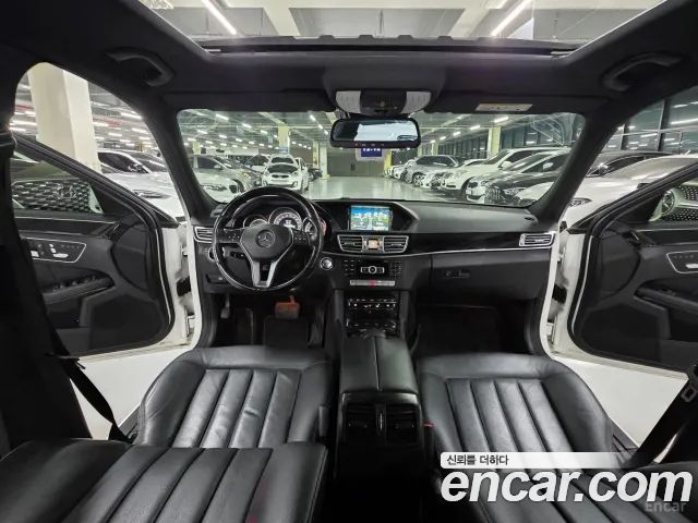 Mercedes-Benz E-Class 2014 — photo 9