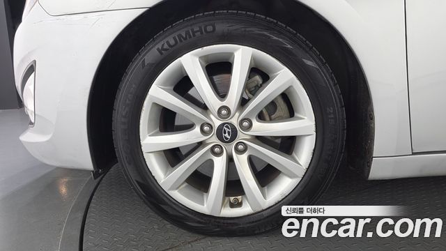 Hyundai i40 2012 — photo 5