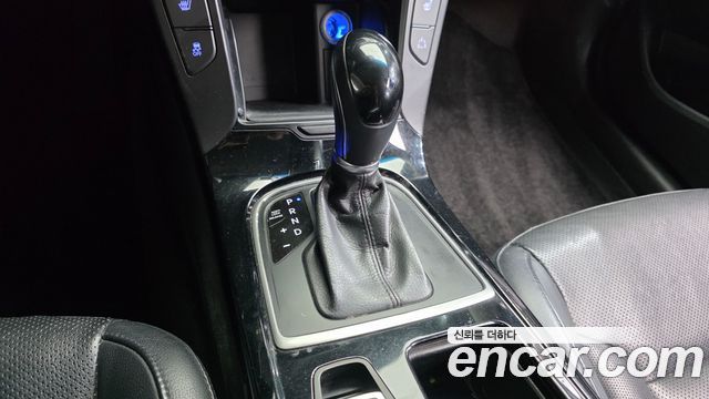 Hyundai i40 2012 — photo 9