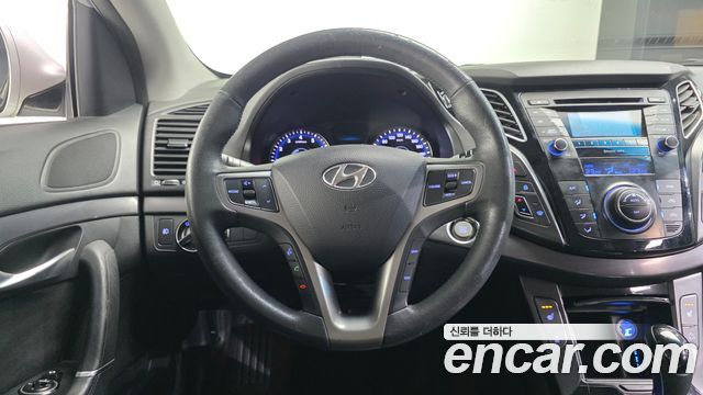 Hyundai i40 2012 — photo 13