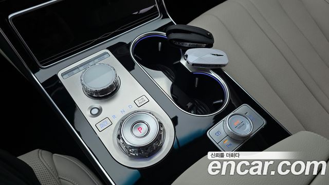 Genesis GV80 2025 — photo 12