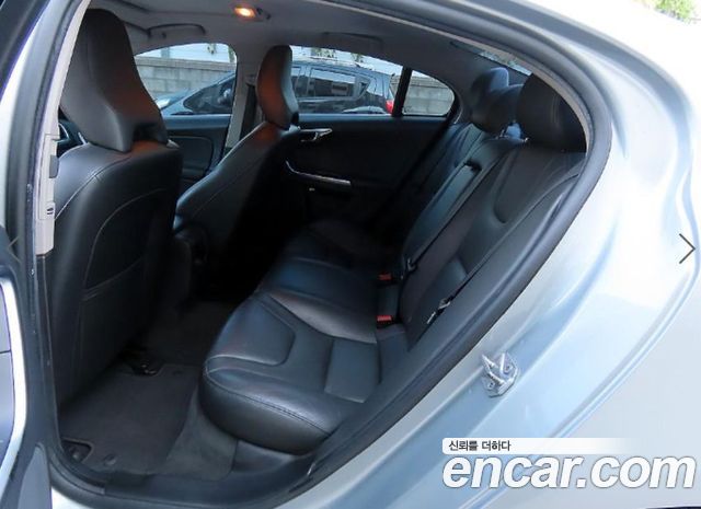 Volvo S60 2017 — photo 6