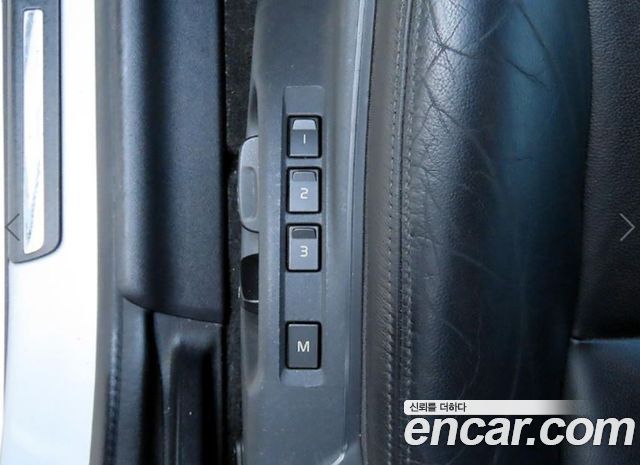 Volvo S60 2017 — photo 17