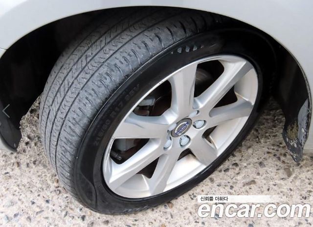 Volvo S60 2017 — photo 20
