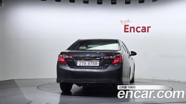 Toyota Camry 2012 — photo 4